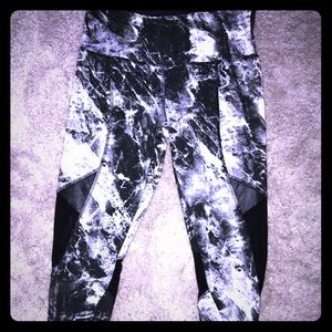 Marble exercise leggings